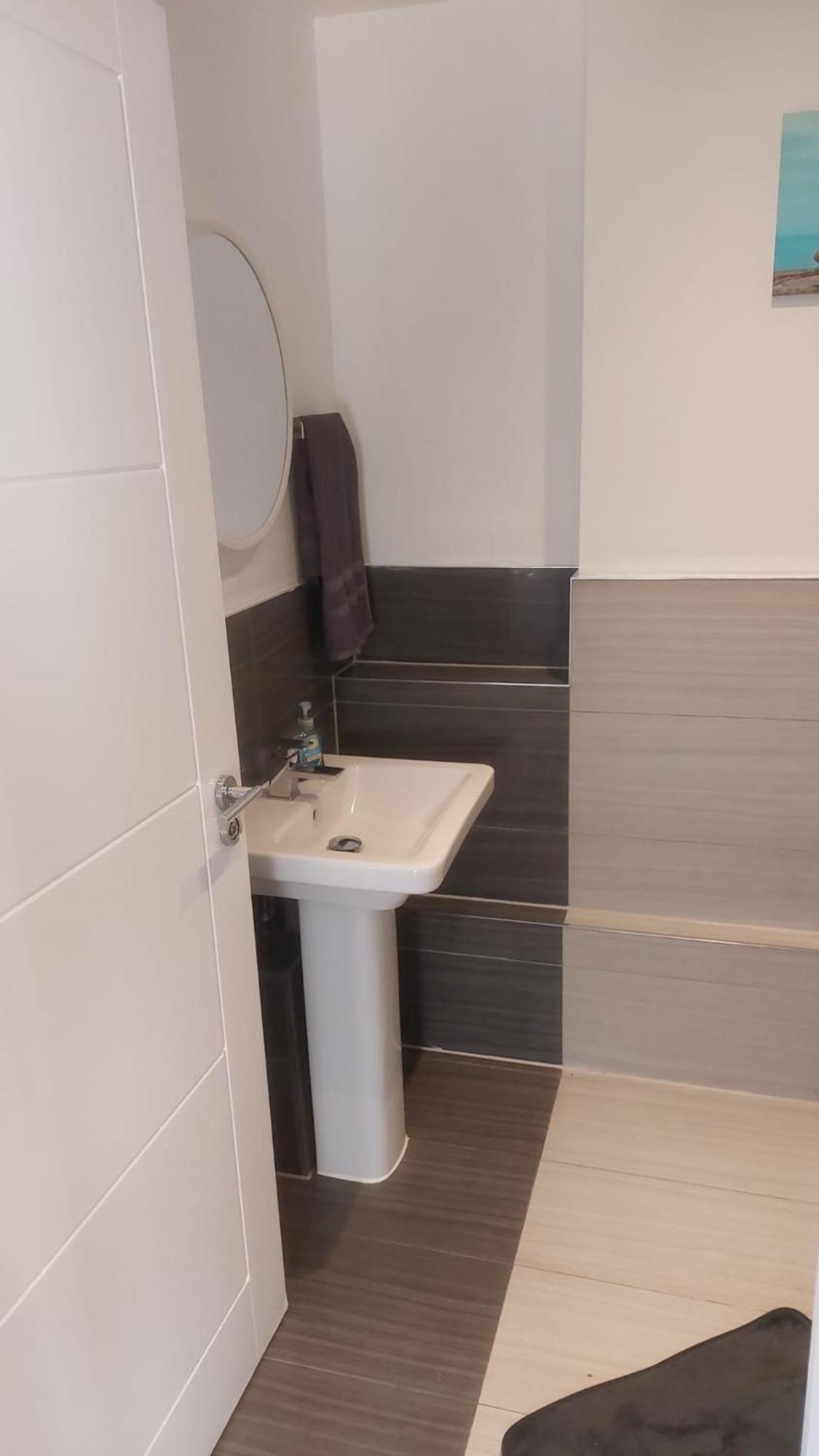 Spacious Studio Maidstone - Redecorated Oct 2023 Exterior foto
