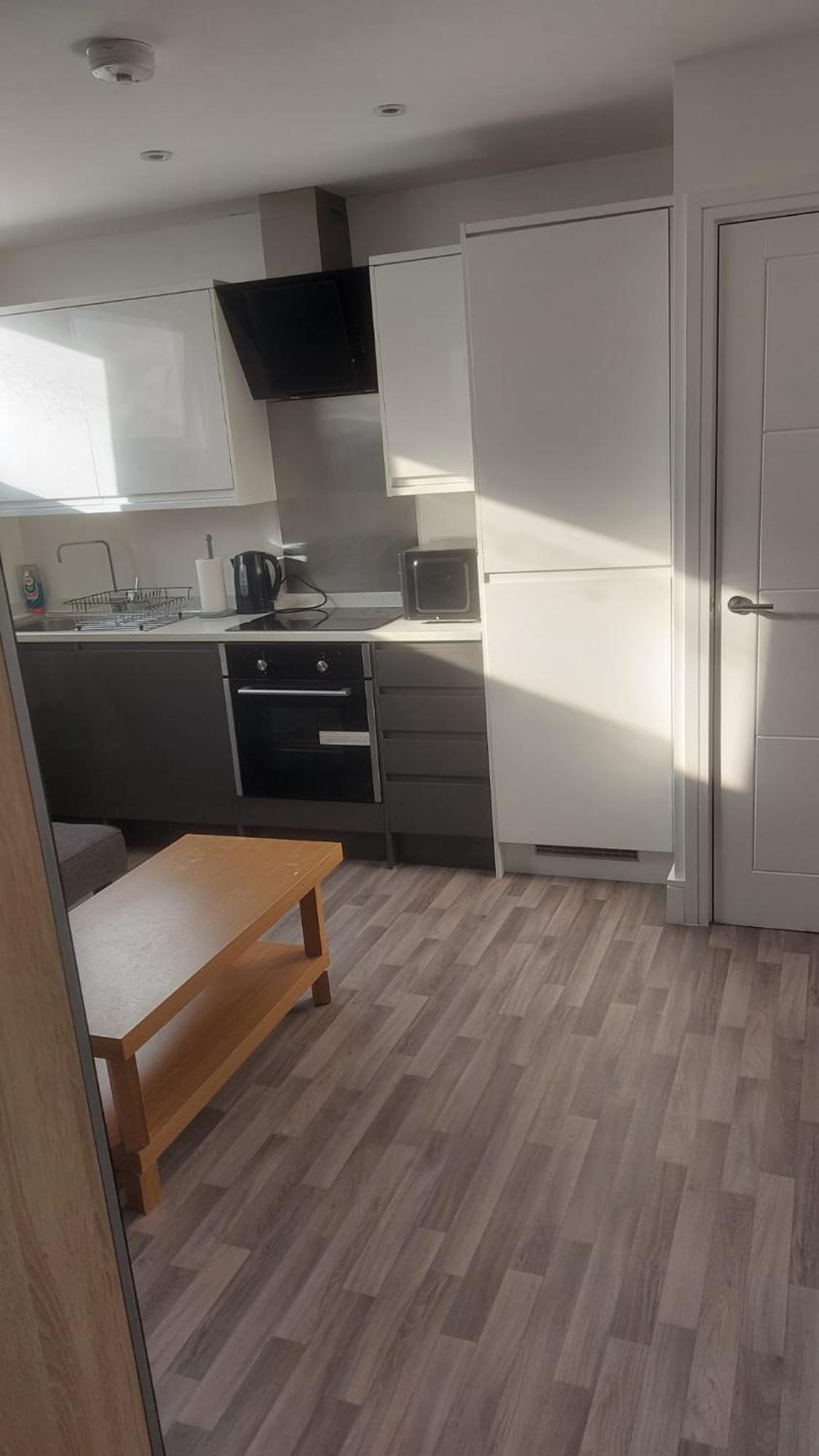 Spacious Studio Maidstone - Redecorated Oct 2023 Exterior foto