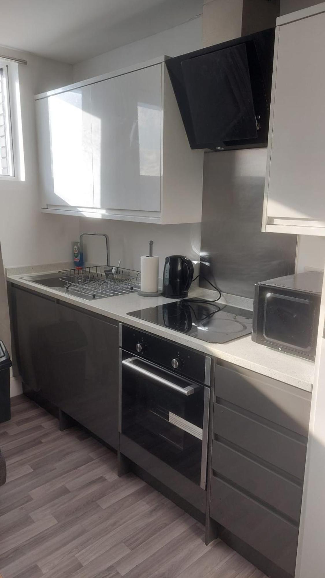 Spacious Studio Maidstone - Redecorated Oct 2023 Exterior foto